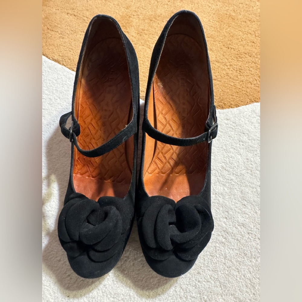 Beautiful Chie Mihara Black Vintage Suede Maryjane
